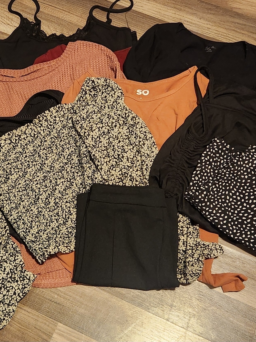 Lot Of 10 Womens Pieces Size Small/Xs